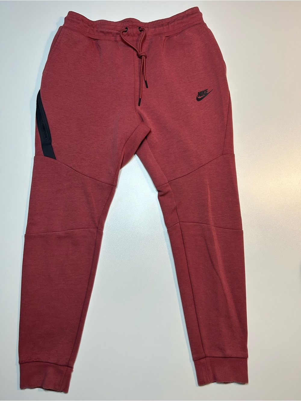 Nike Tech Fleece Men’s Jogger Pants Maroon Burgundy Red Tapered